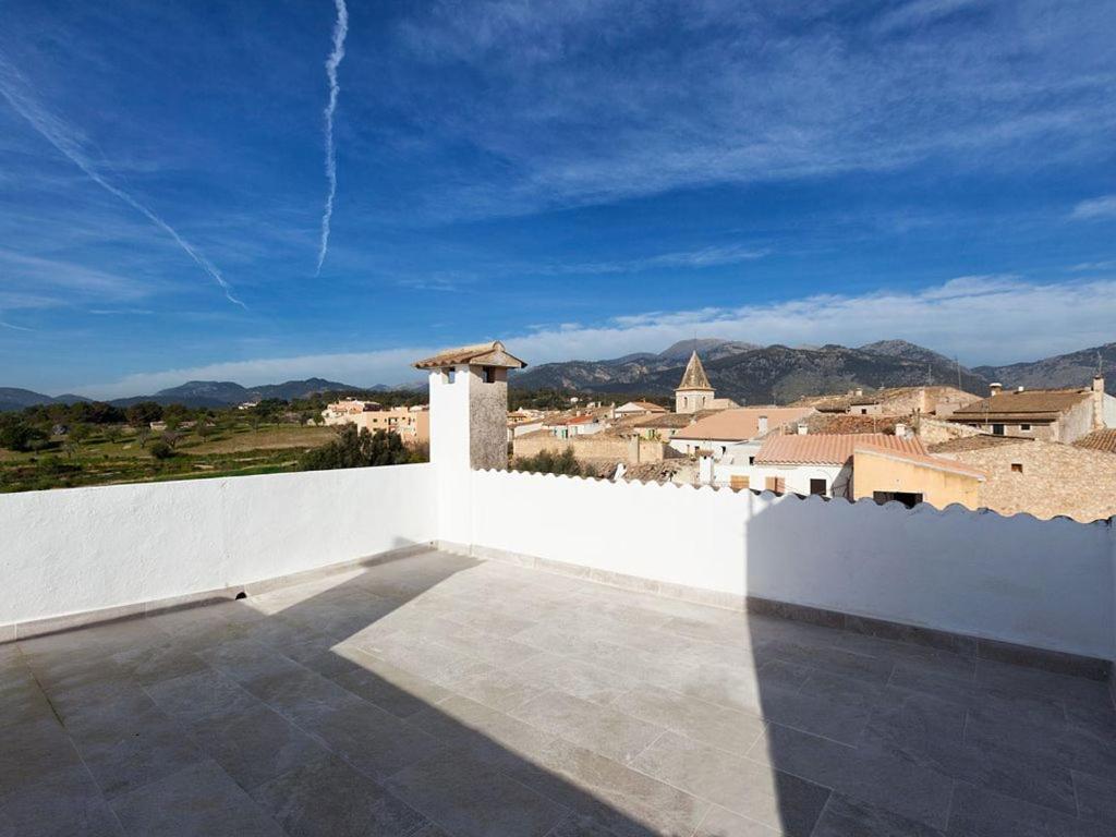 Casa De Riera Con Piscina Comunitaria Vakantiehuis Moscari